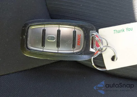 2017 Chrysler Pacifica Lx z USA, uszkodzony, nr VIN 2C4RC1CG0HR522383